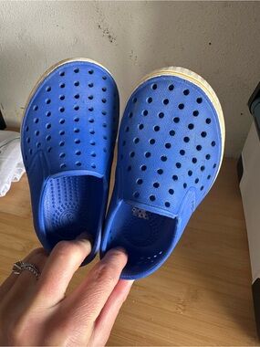 Native shoes Miles royal blue shoes c7